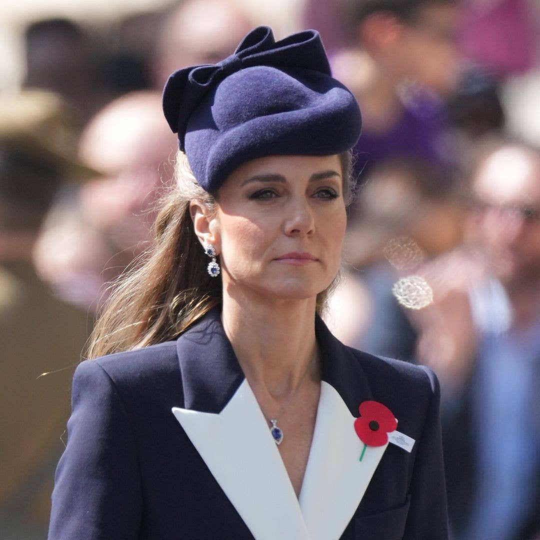Princess Kate's elegant tailored Anzac Day look as she lays wreath on behalf of King
