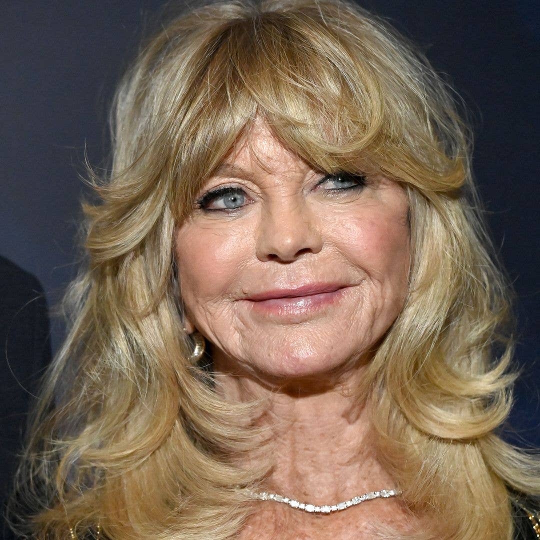 Goldie Hawn, 80, rocks pixie cut in unearthed high school photos from the 60s
