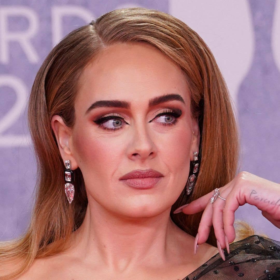 Adele stuns as she makes rare public appearance at the United States Grand Prix